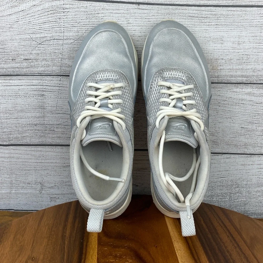 Nike Air Max Thea Premium Leather Metallic Platinum Shoe Women’s Sneaker Size 9